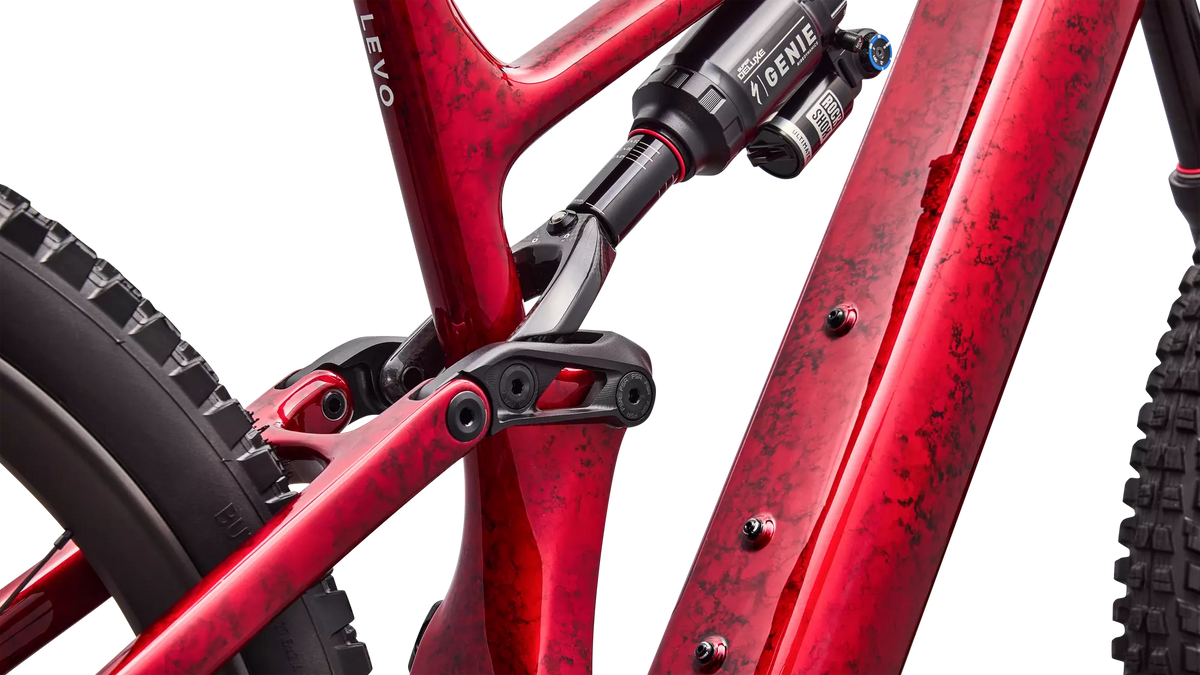 S-Works Turbo Levo 4 850 Watts Peak Power, 111 Nm Torque, 900 Wh Batterie