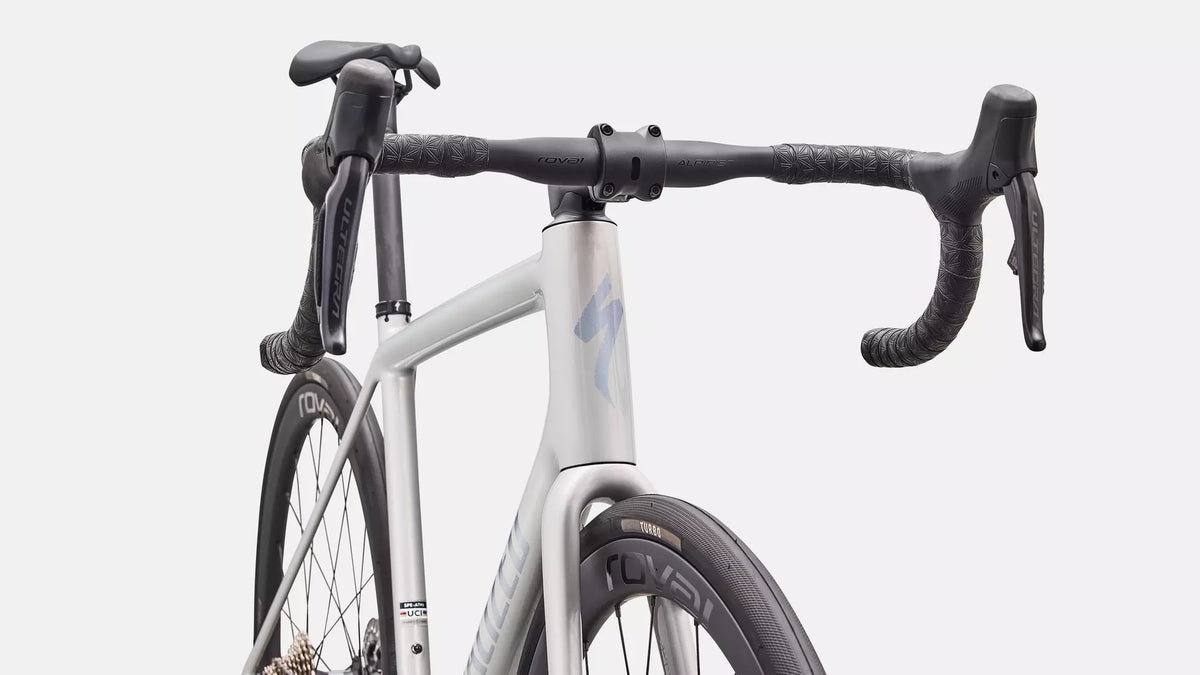 Aethos 2 FACT 10r – Shimano Ultegra Di2