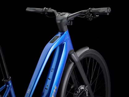 Vélo électrique urbain léger – Moteur TQ-HPR50 50 Nm – Batterie 360 Wh – Shimano CUES 10 vitesses