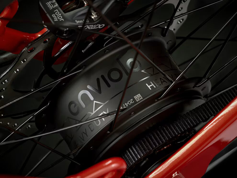 Vélo cargo électrique Bosch – 750 Wh – Performance Line Cargo 85 Nm – Transmission Enviolo – Courroie Gates CDX