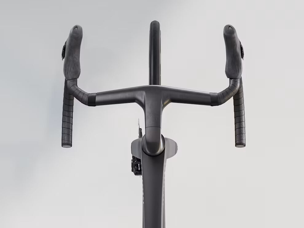 Vélo de route carbone – Shimano Dura-Ace Di2 – Roues Aeolus RSL 51