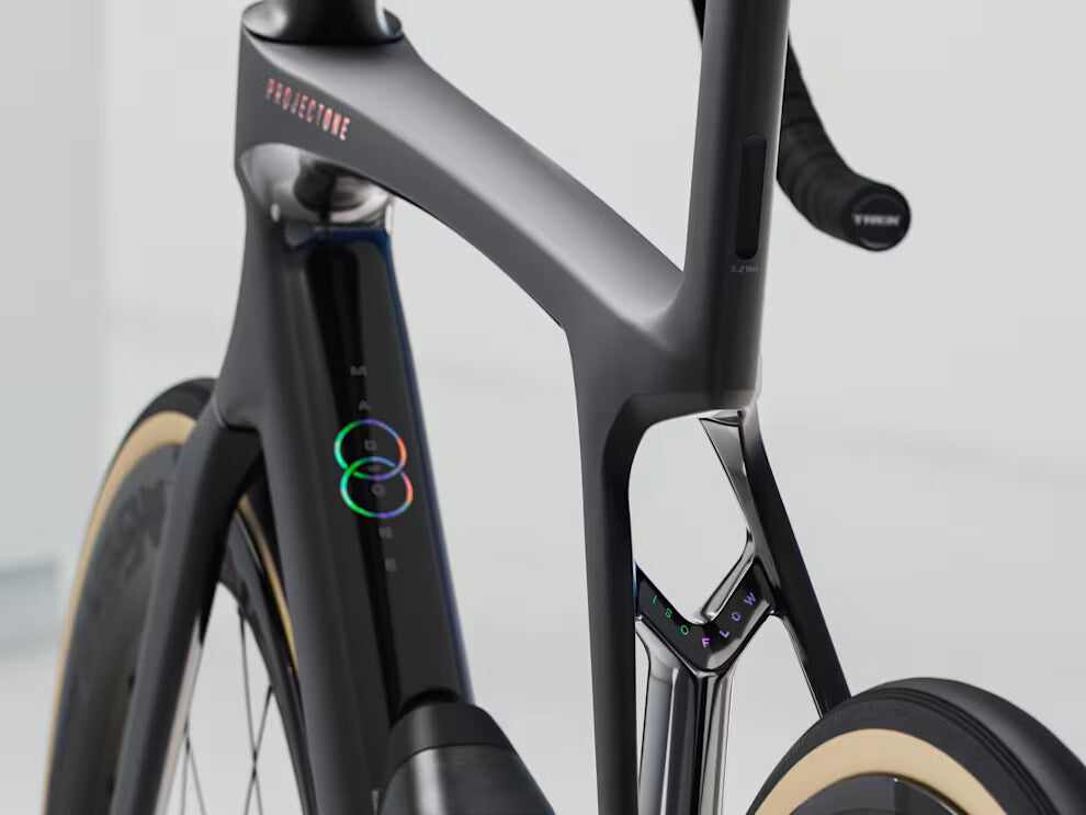 Vélo de route carbone – Shimano Dura-Ace Di2 – Roues Aeolus RSL 51